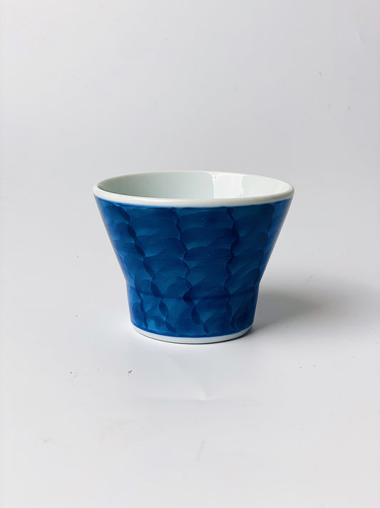 日本製有田燒 藍色花紋茶杯 | Japanese Arita Ware Blue Flowered Pattern Tea Cup