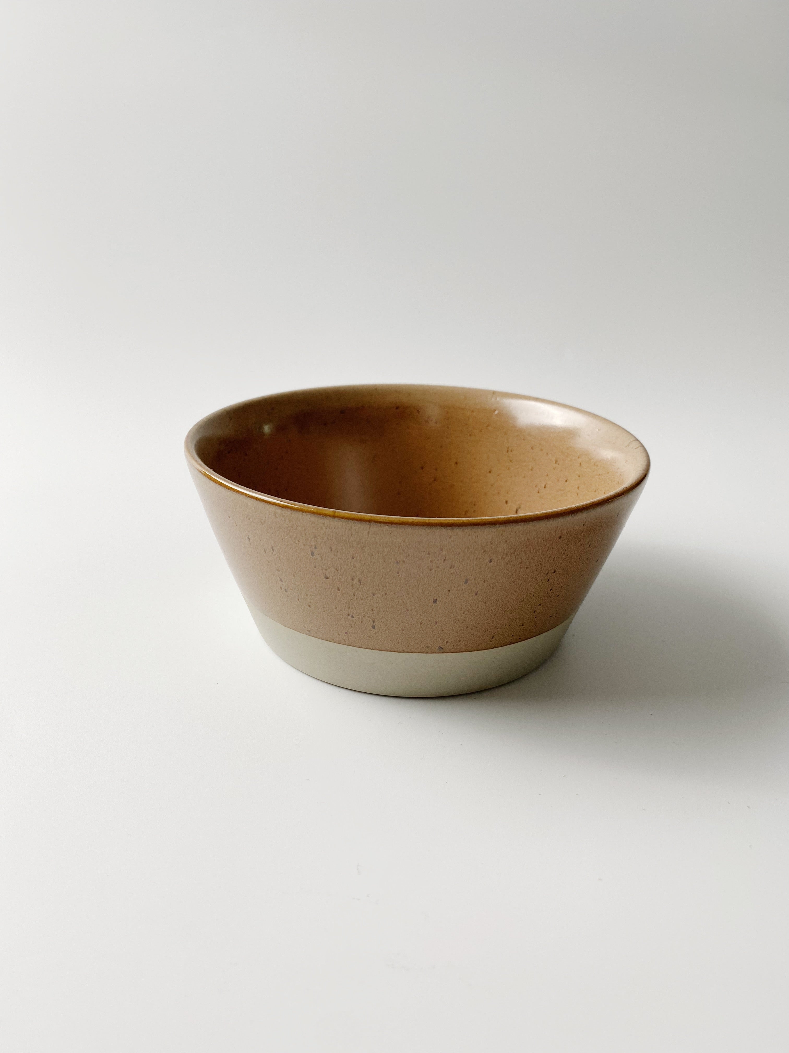 日本製美濃燒 陶瓷飯碗(粉紅色)| Japanese Mino Ware Rice Bowl (Pink) – YEARS